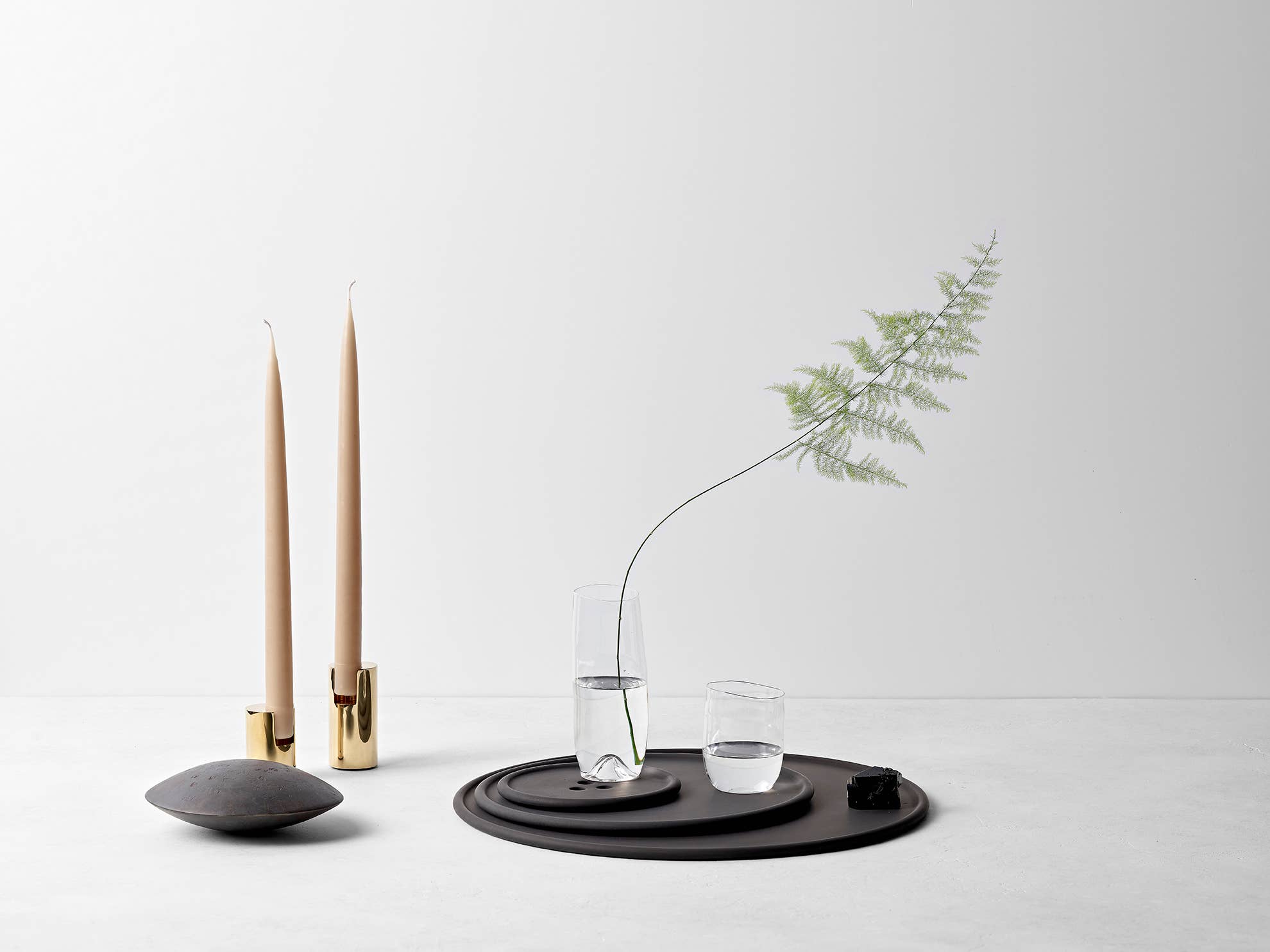 UME Studio – wholesale Prydnadsbricka – Bouton - Svart9