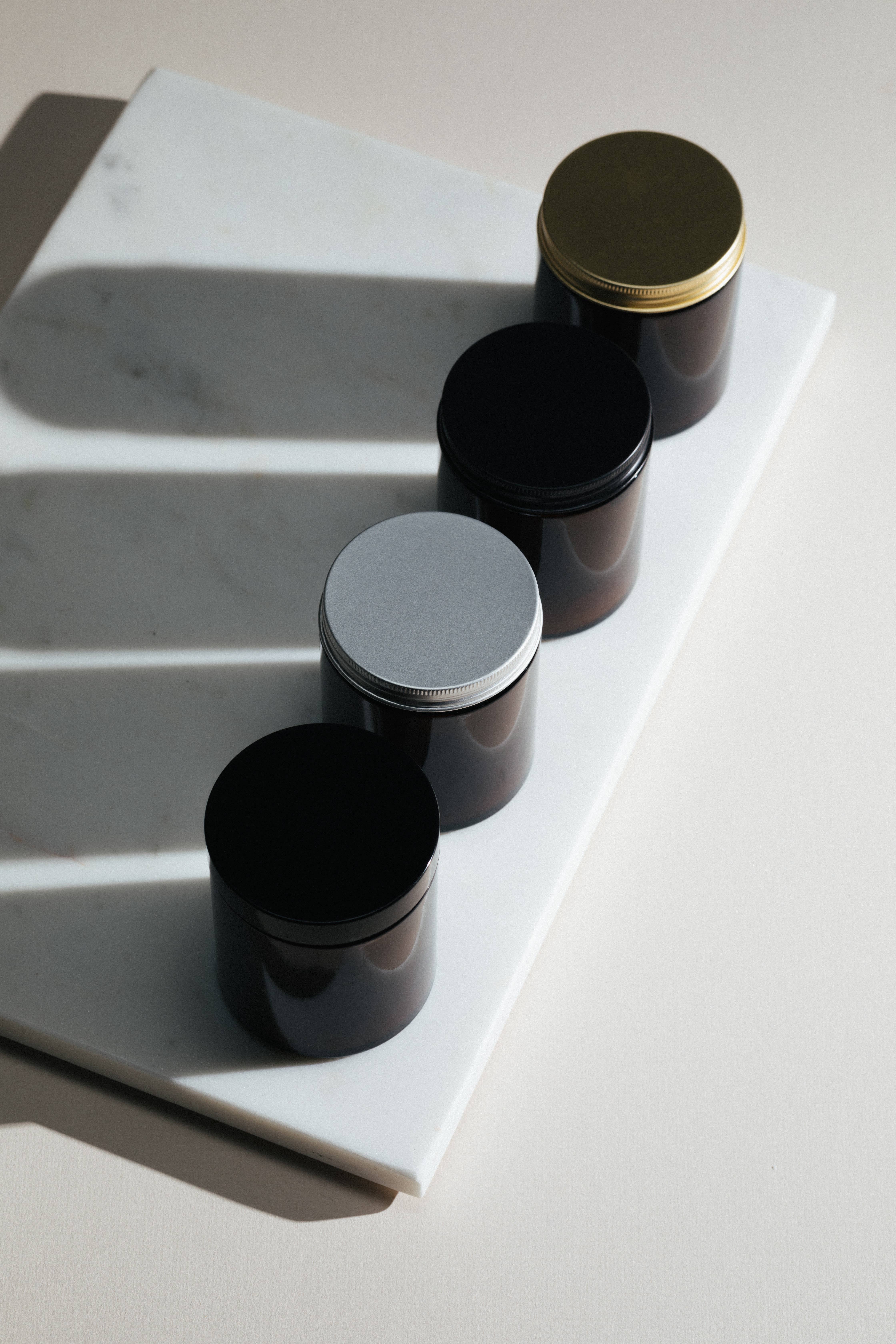 Own – wholesale Jar/filled candle – White Label Amber Glass Soy Candle - 180ml/18CL Customisable2