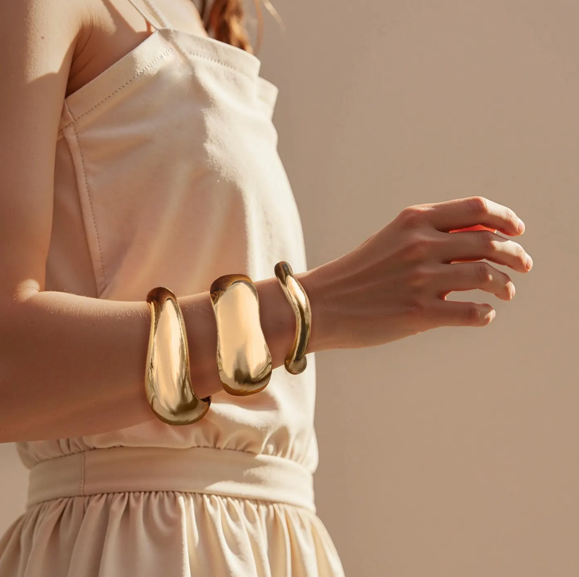 HoopLa - Wholesale Manchet-armband - Redactionele scharnierarmbanden 14K goud PVD - Gerecycled11