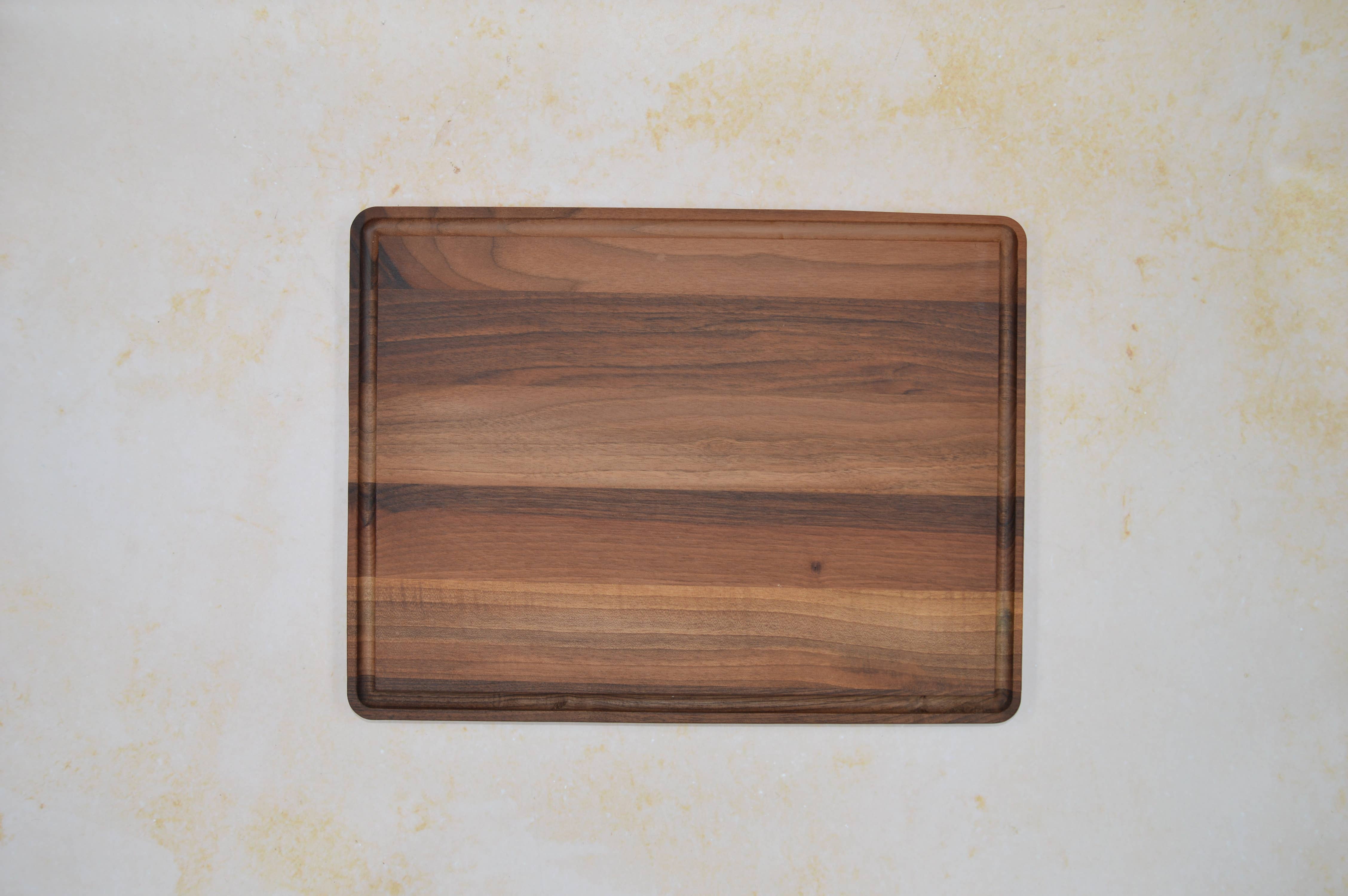 Breza PR Cedomir Vitkovac - Wholesale Cutting Board - Natural Walnut Serving & Cutting Board – 37x28 cm1