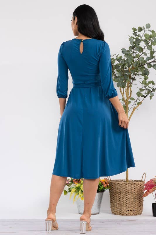 H&H Fashion Inc. – Großhandel Kleid – Damen – HH583X-S Plus Size Midi-Kleid mit Bindegürtel, Puffärmeln & Schlüsselloch-Ausschnitt20