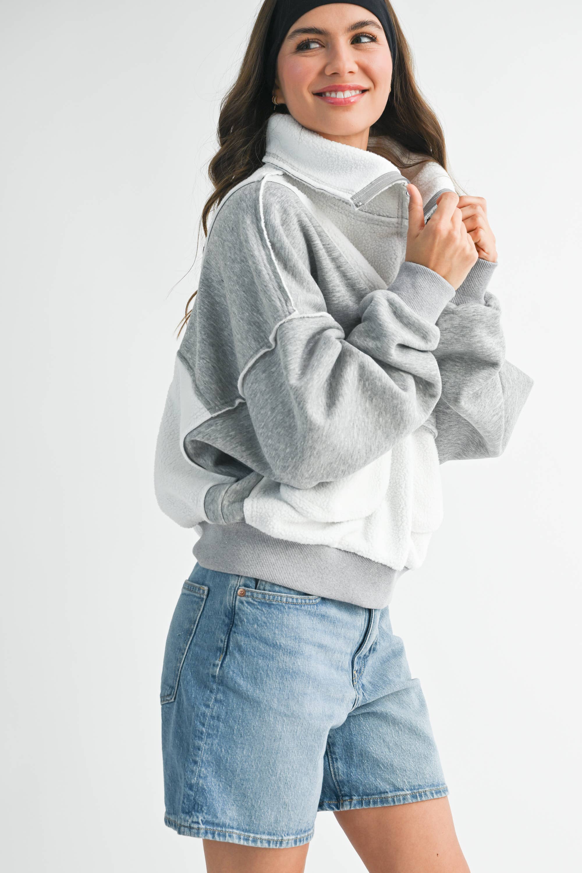 AEMI + CO – Großhandel Strickpullover – Damen – 525AK Carter Pullover von AEMI + CO45