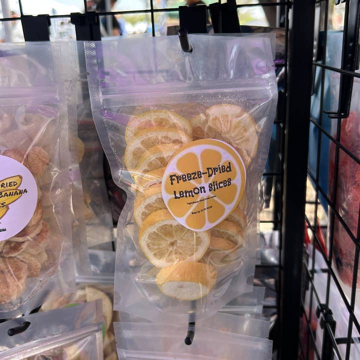 Freeze dried lemon slices for wholesale by Rodgers jam berries