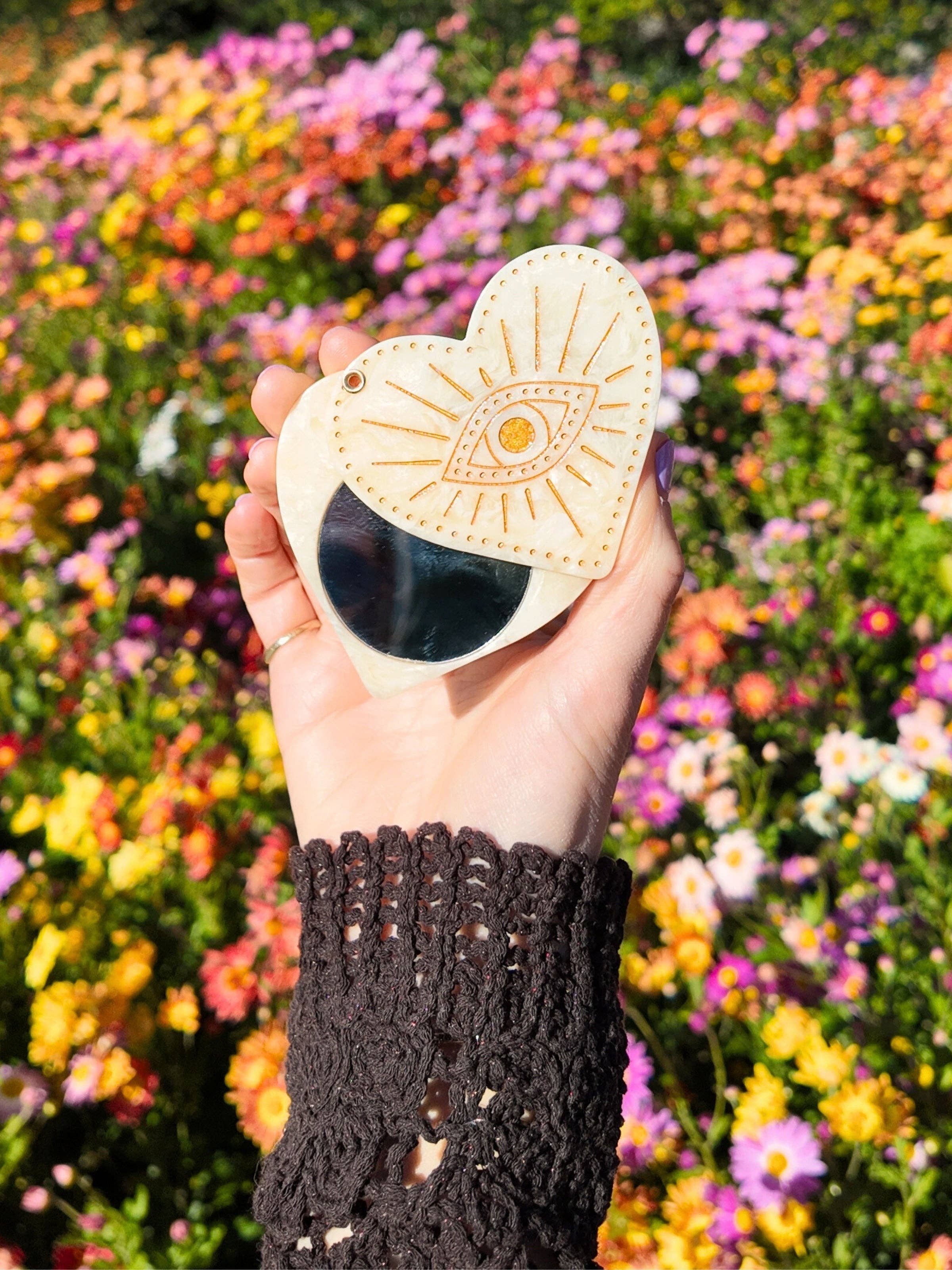Solar Eclipse - Wholesale Compact Mirror - Hand-painted Celestial Heart Compact Mirror | Eco-Friendly1