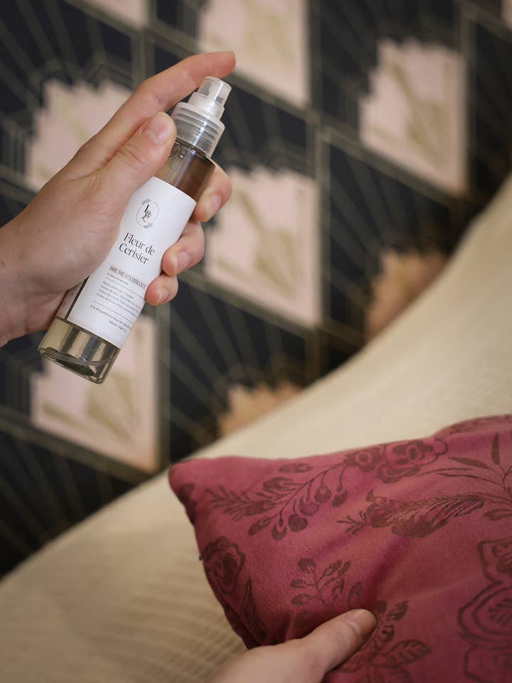 Spray profumato per ambiente alla fioritura di ciliegio per la vendita all'ingrosso da parte di Les Bougies de Léa