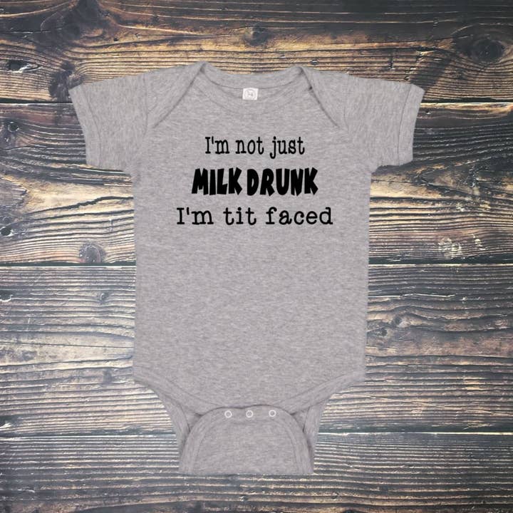 Jeg er ikke bare mælkefuld, jeg står over for for engroshandel hos Knotty Nest