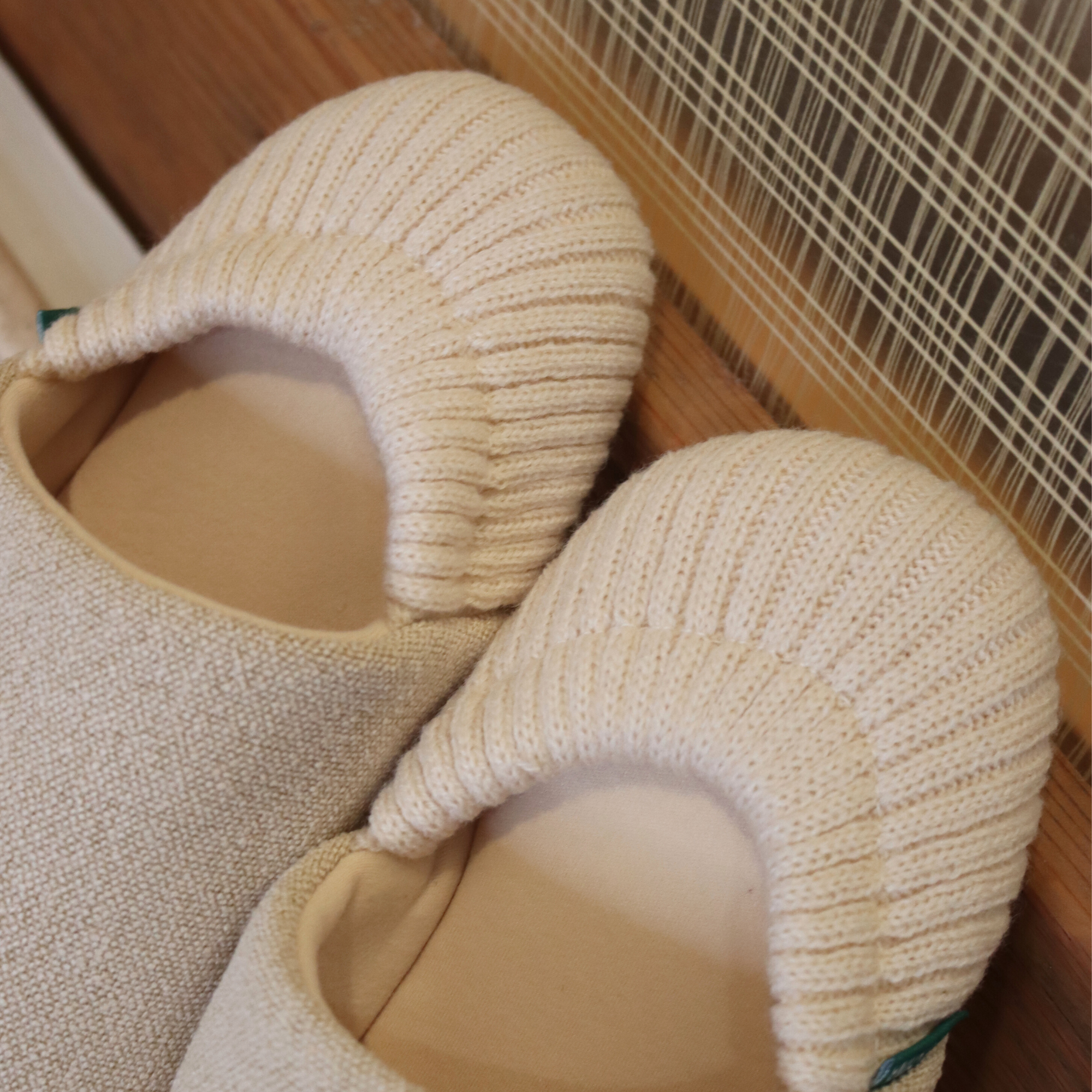 DrifWoo - Vendita all'ingrosso Pantofole - Unisex - Pantofole unisex chiuse per casa e ospiti2