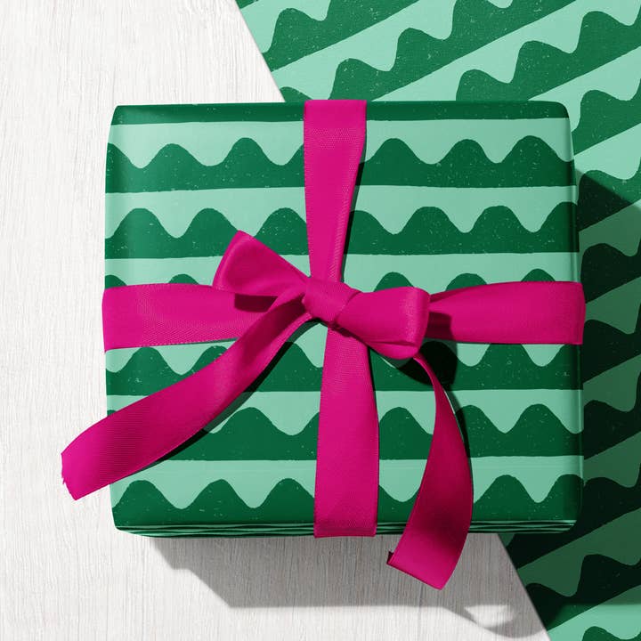 Terre & Lac | Papier Cadeau Géométrique de Noël Recyclé pour la vente par Bird & Co Studio