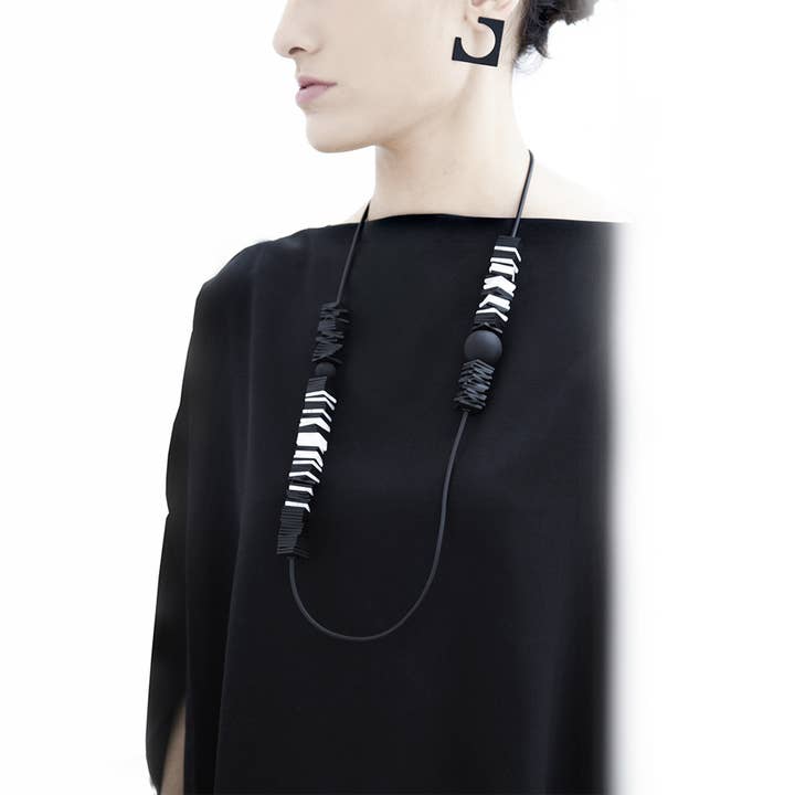 Pursuits - Wholesale Bib Necklace - Domino Necklace5