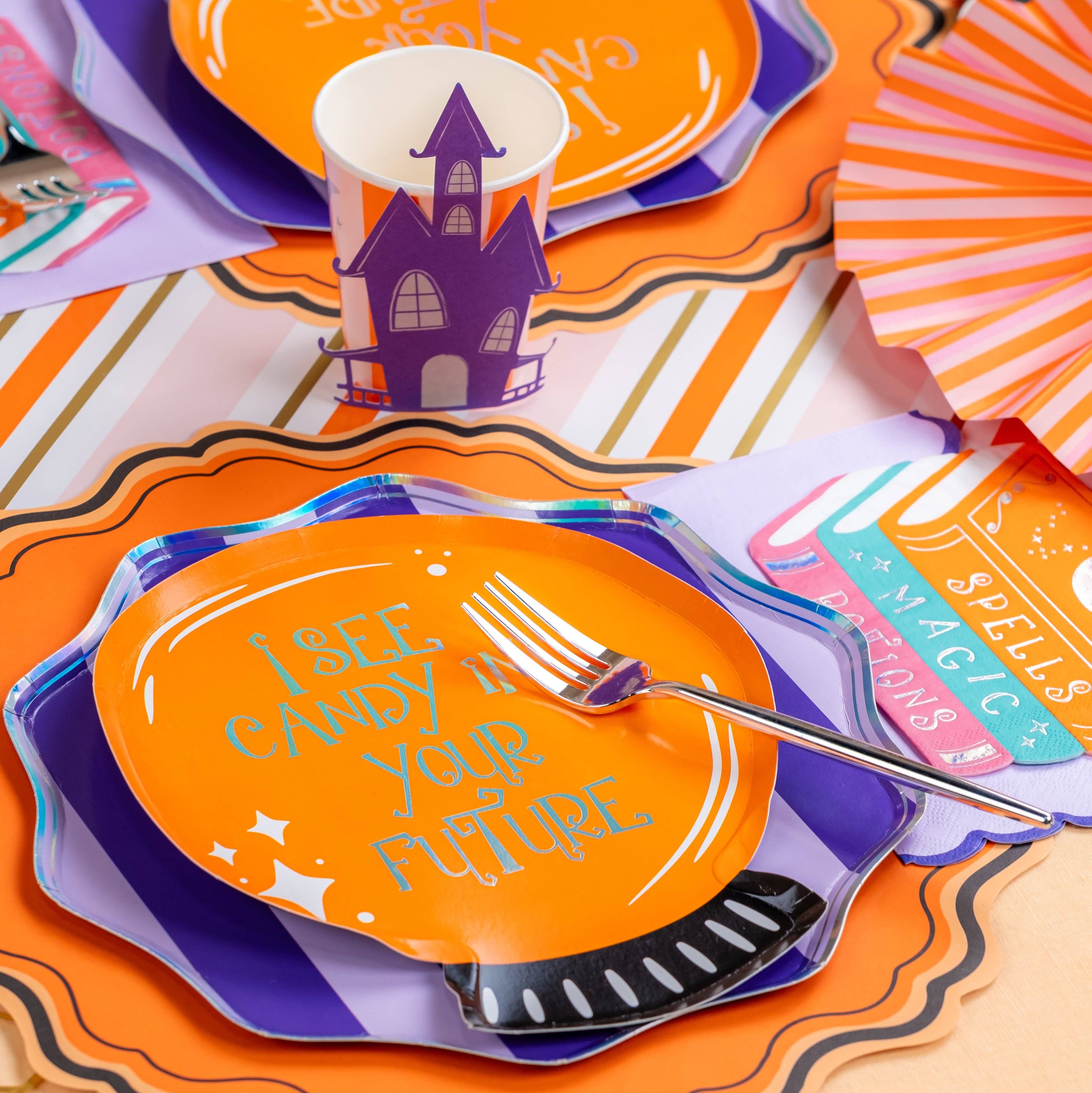 Gatherings by Curated Paperie – wholesale Disposable plate – HAL25-DP3- Crystal Ball Die-Cut Plates2