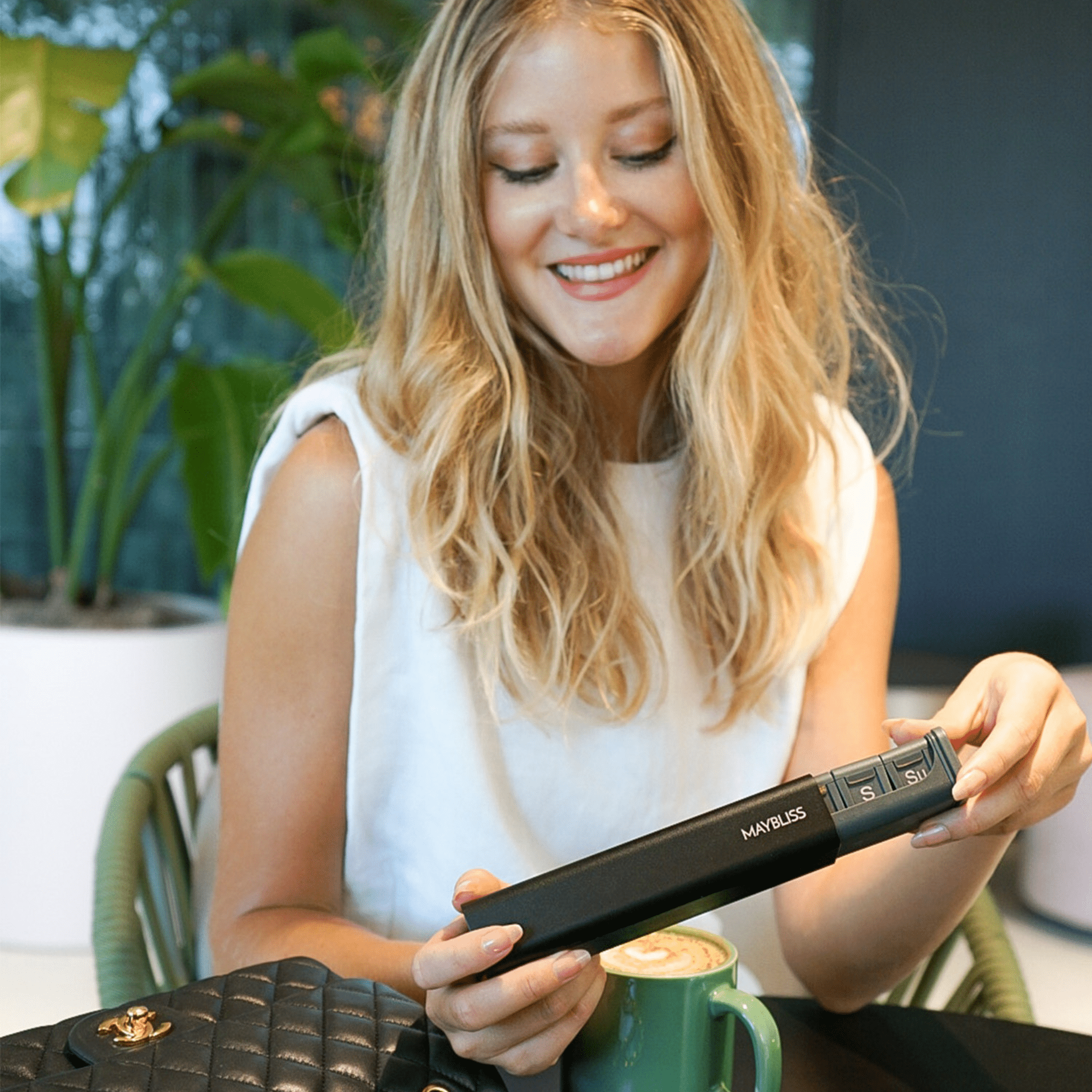 MAYBLISS - Wholesale Pill Organizer - BlissPod Innovative Travel Case17