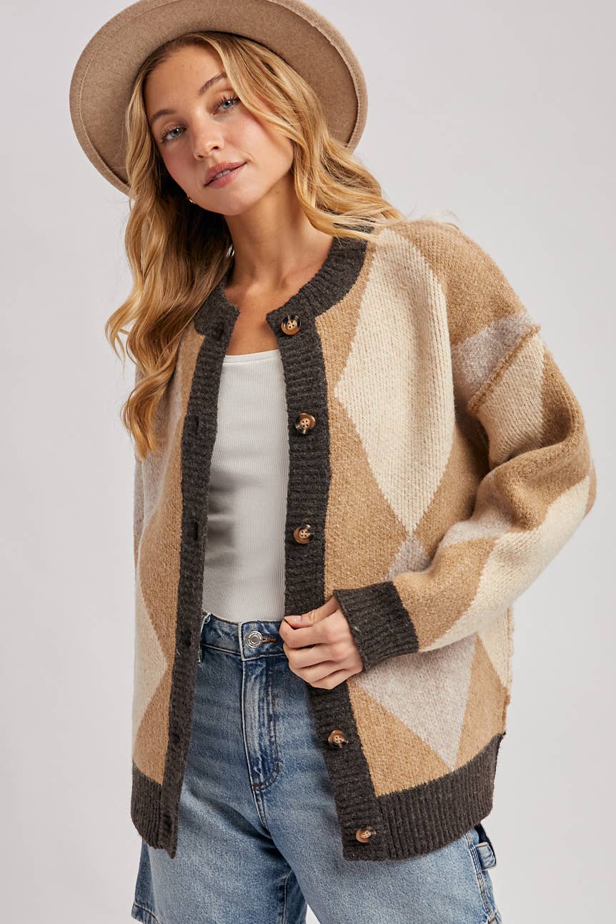 COMBO LATTE CARDIGAN EN MAILLE ARGYLE À BOUTONS en vente sur Faire0