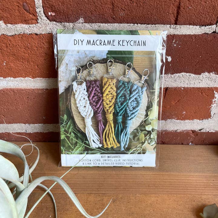 Tangled Up In Hue – wholesale DIY-pysselkit – DIY Macrame Nyckelring Craft Kit6