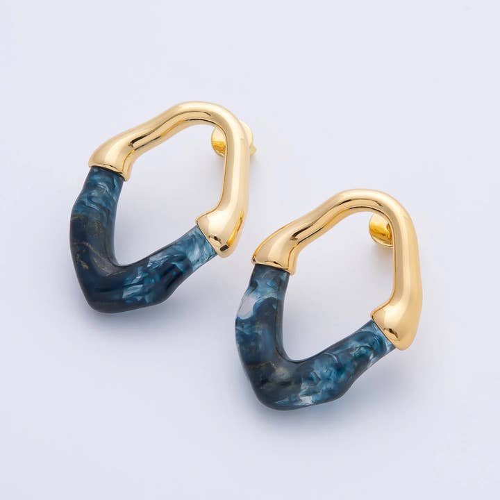 Simply Jewels - Wholesale Stud/Post Earrings - Gold Chic Resin Oval Stud Earrings ✦ EA-21AD1580 - EA-21AD15832