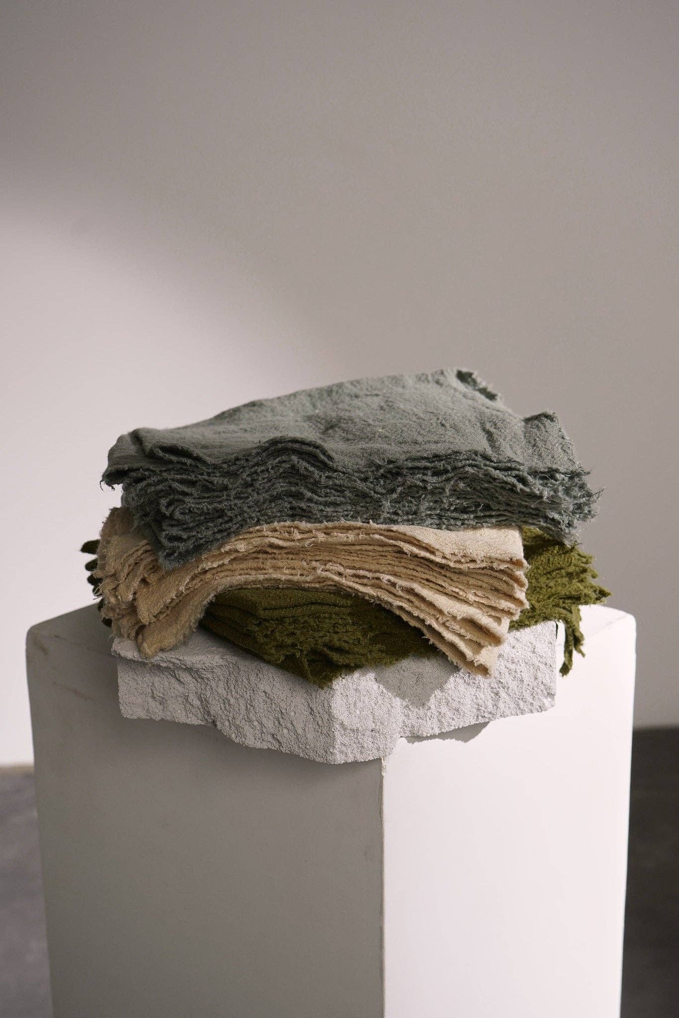 Maison Masarin - Wholesale Dinner & Cloth Napkin - French raw linen table napkin - spring summer collection5