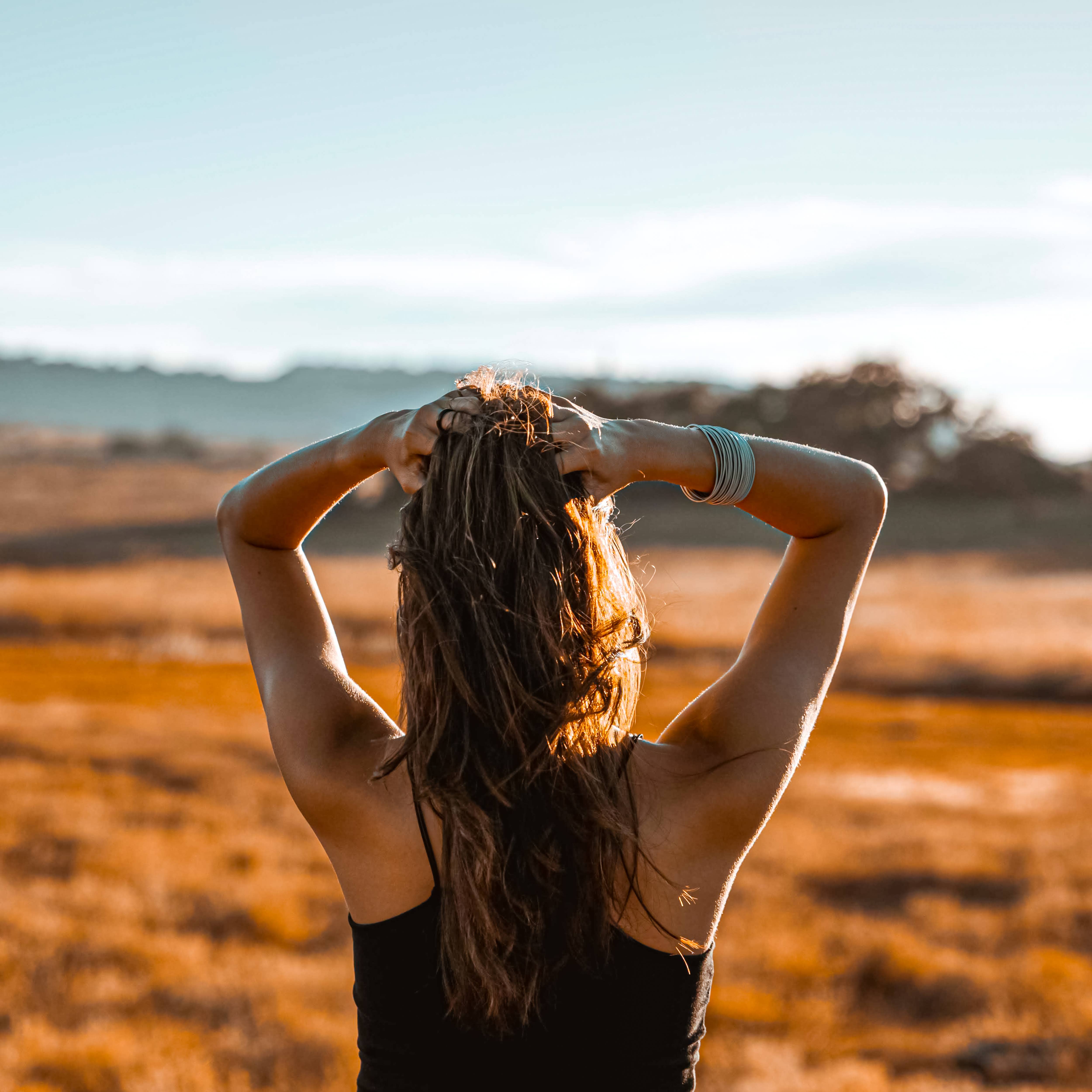 Natalia - Wholesale Jewelry Set - Stretch Metal Coil Guitar String Bracelets- SET 365