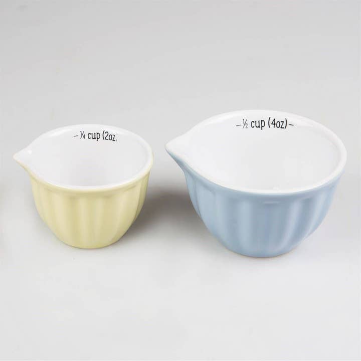 Sass & Belle Europe - Wholesale Measuring Cup - Retro Pastel Measuring Cups - Set Of 43