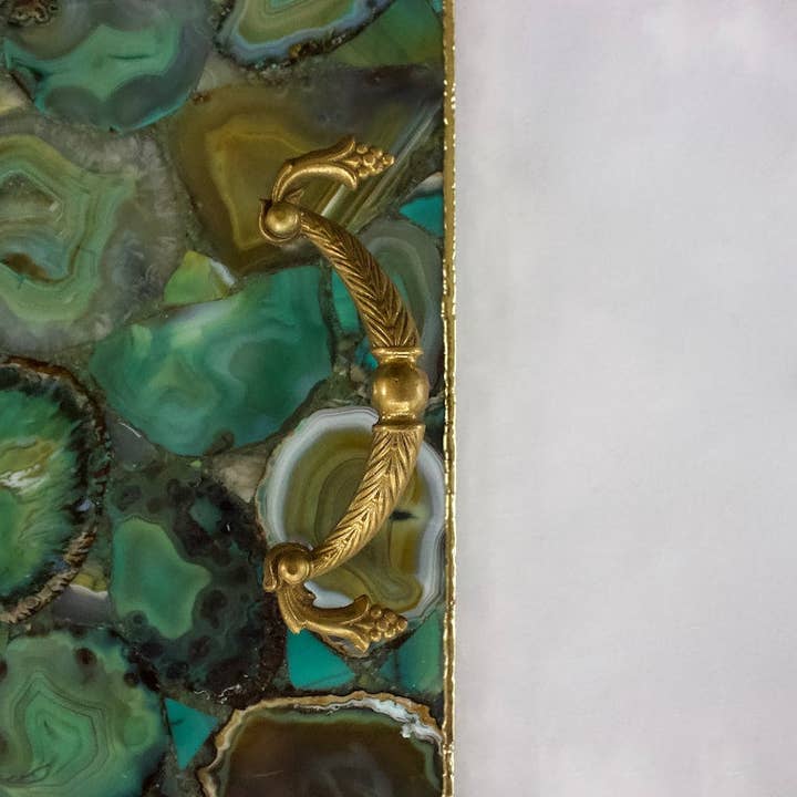 The Tangerine Store - Wholesale Dienblad - Lichtgroene agaat dienblad met koperen handgrepen | Vierkant1