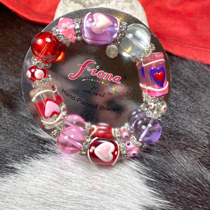 Fiona Accessories – wholesale Beaded bracelet – Valentine Heart Bracelets 36pcs with Red Heart Display