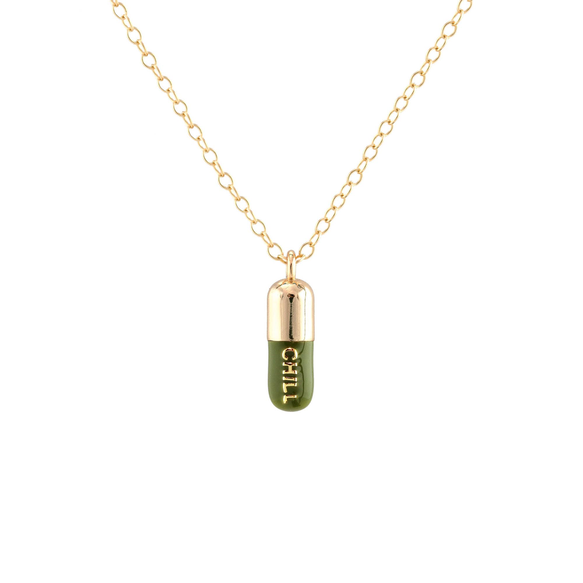 Kris Nations - Vente Colliers à pendentif - Collier Chill Pill en émail avec charme en vermeil 18 carats, argent sterling, chaîne en or rempli ou argent sterling, longueur réglable 16-18 pouces (40,6-45,7 cm), sans nickel, expédié de Californie16