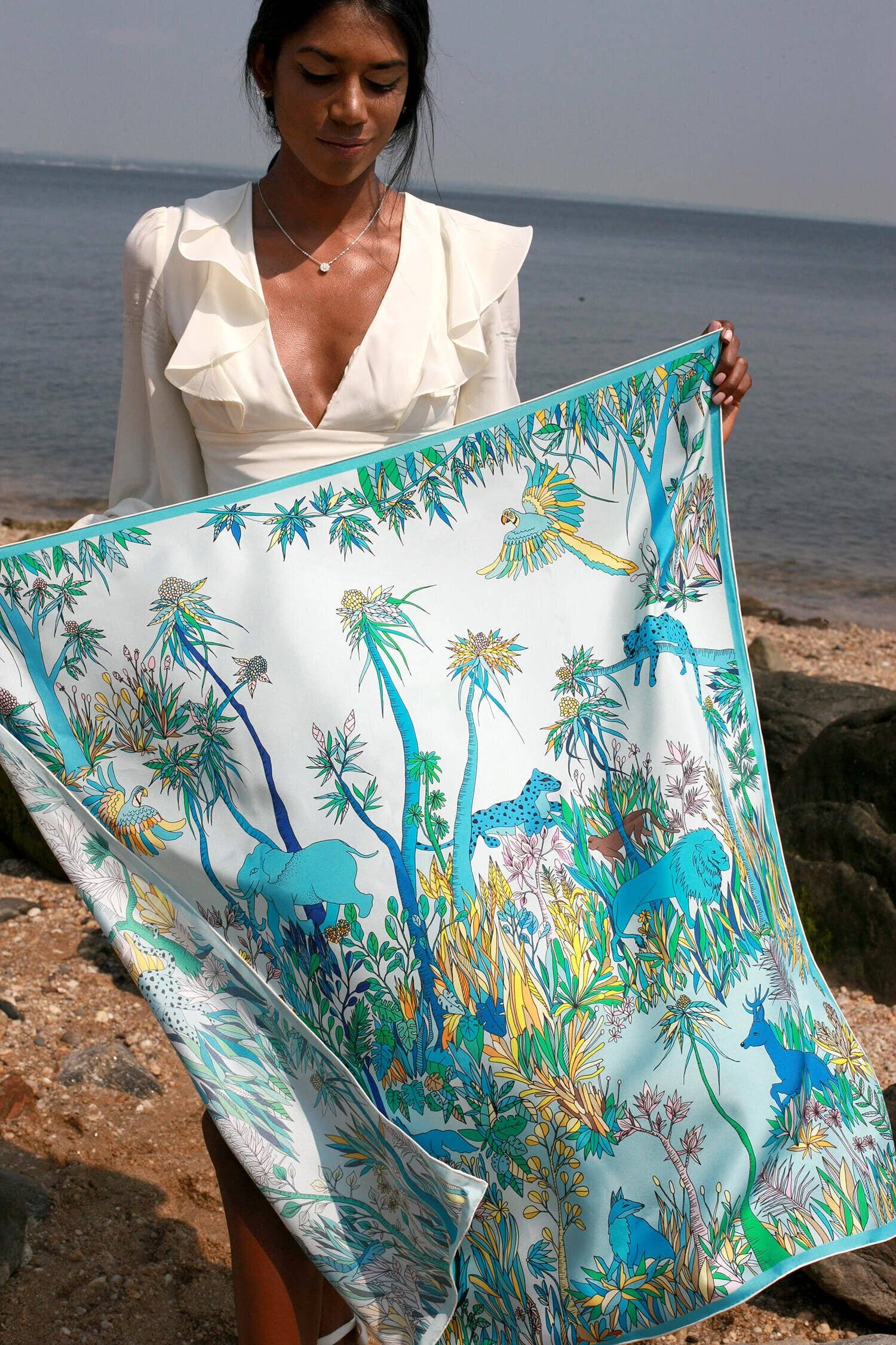 Jessie Zhao New York – wholesale Halsduk - Dam – Dubbelsidig silkescarf av blått djurrike1