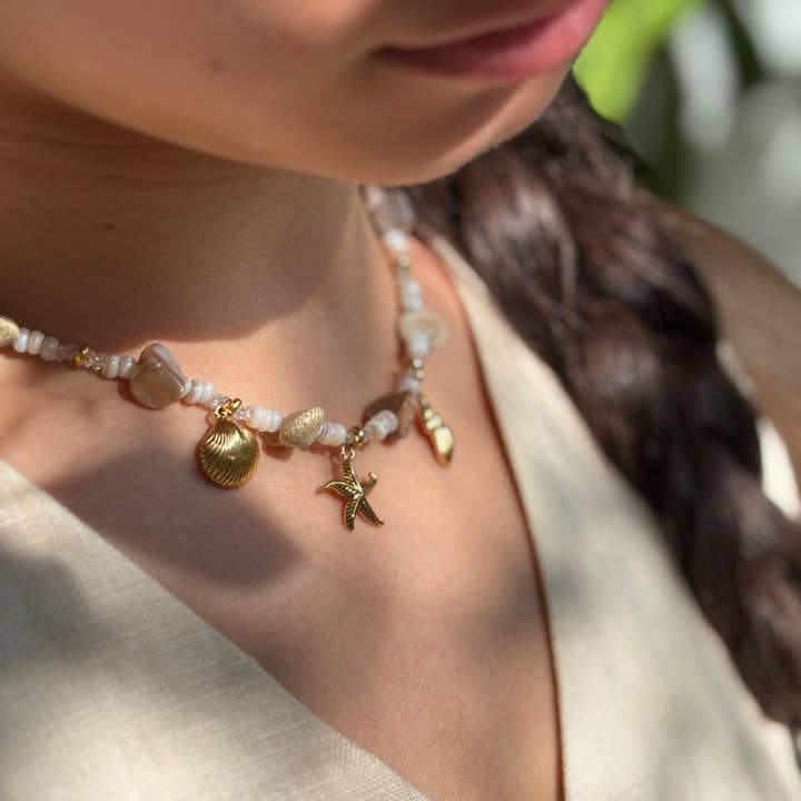 Halskæde med skallen vedhæng i 18 karat guldbelægning for engroshandel hos Ocean Ripples