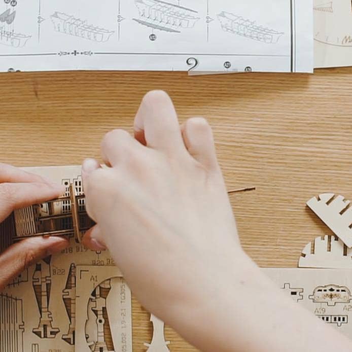 Hands Craft - Vente Puzzle – enfant - Puzzle en bois découpé au laser 3D : bateau de pêche2