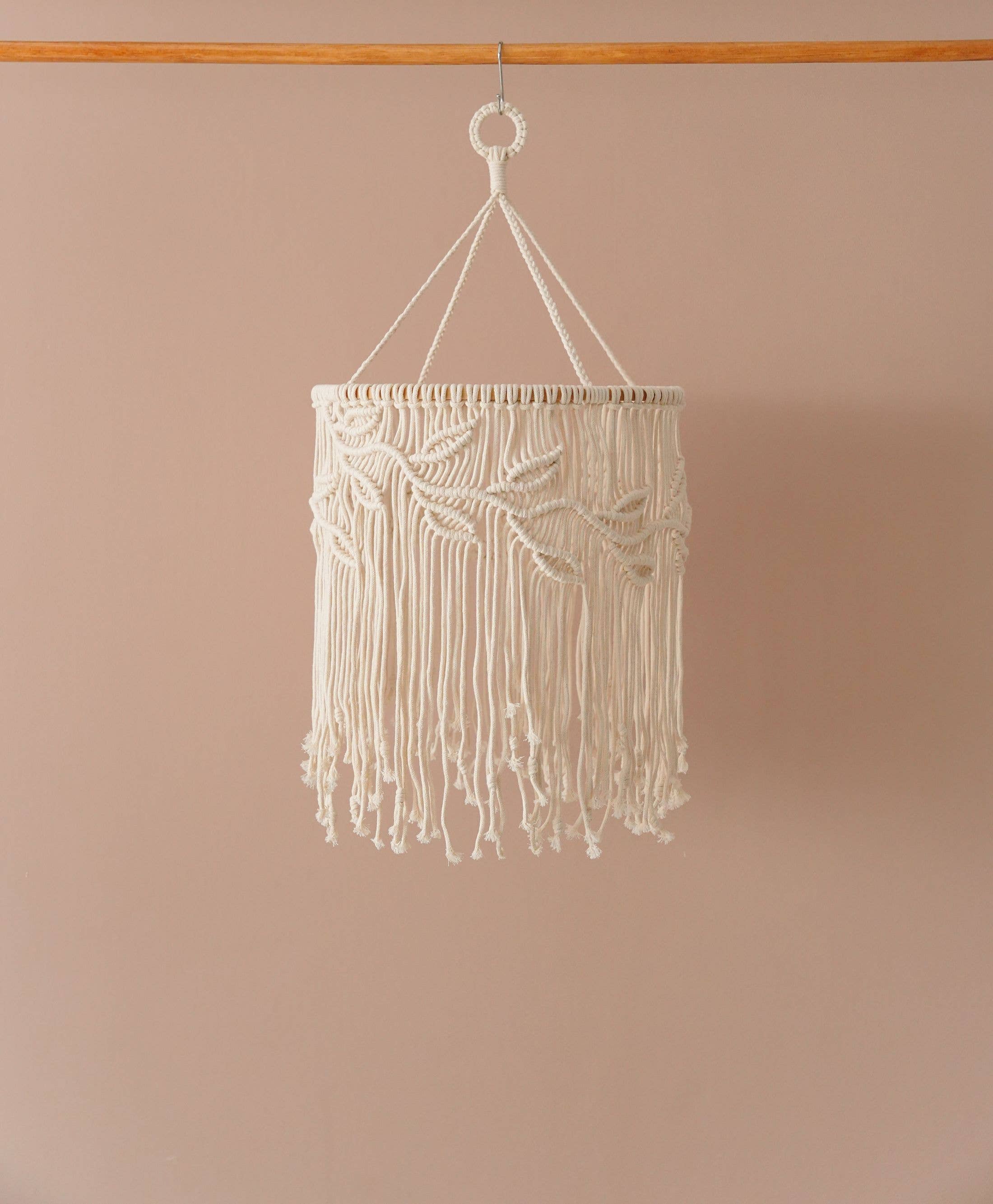 HeartCrafted – wholesale Lampshade – Macrame Lamp Shape V147
