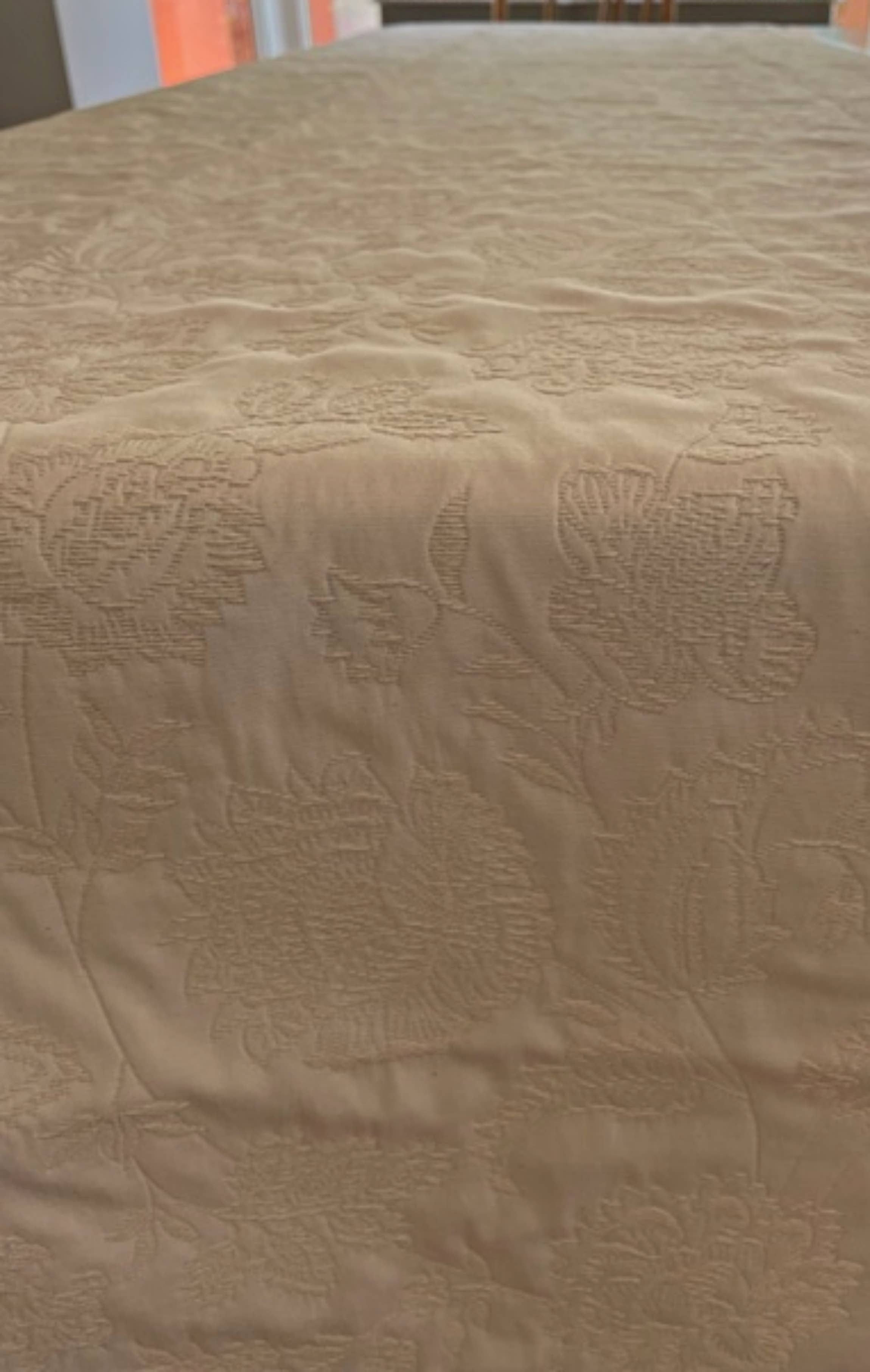 La Maisonnette - Wholesale Tablecloth - French Tablecloth Embroidered Satiné Ivory 2