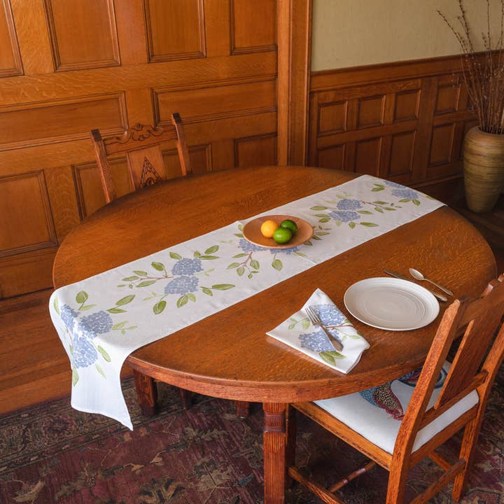 Table Runner - Hydrangea for wholesale by PRETTY FLOURS
