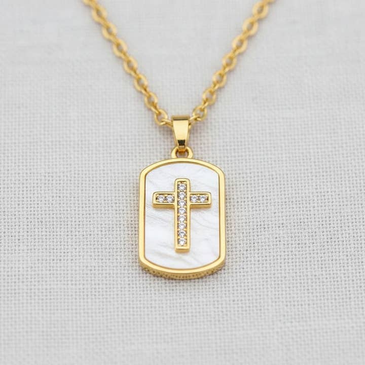 Collier Pendentif Croix Coquillage pour la vente par scentll jewelry