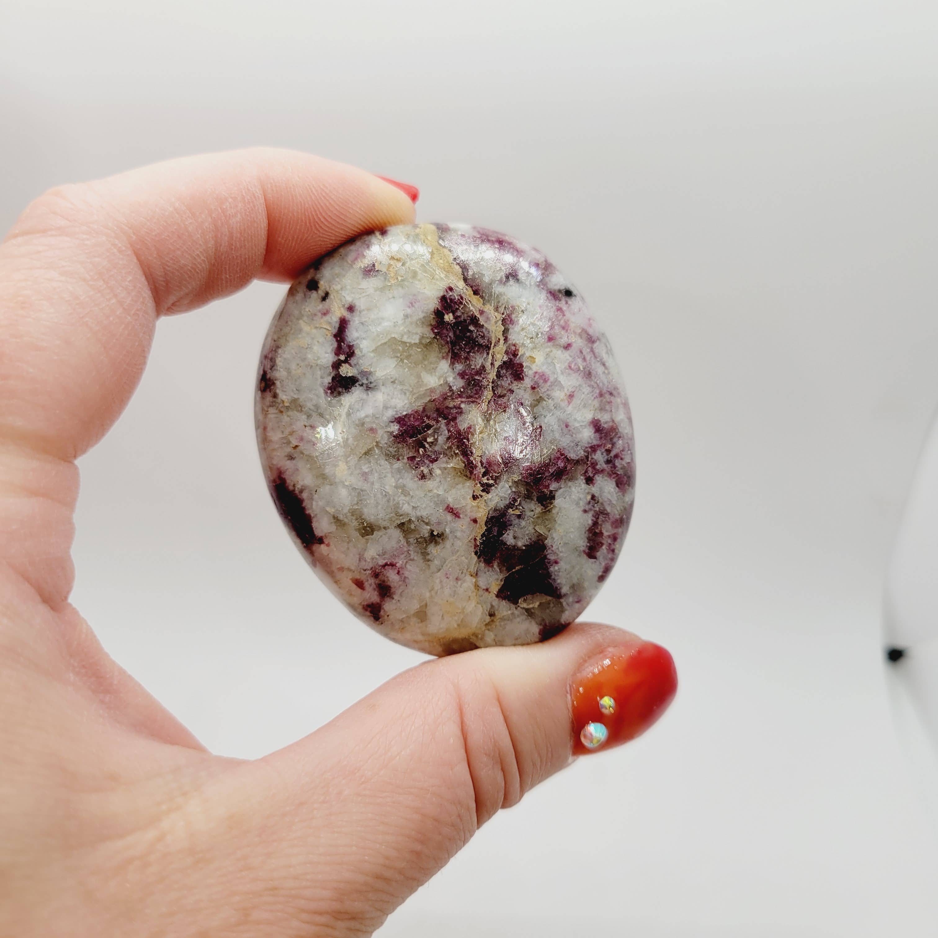 The Raven's Edge - Vendita all'ingrosso Pietra/cristallo spirituale - Pietra di palma tormalina rubellite Madagascar1