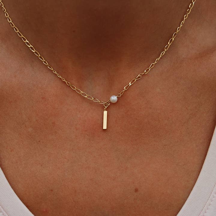 Halsband i sterlingsilver med hänge och pärlor. för wholesale av Yneda Jewels