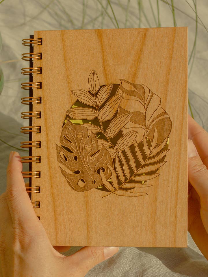 Tropical Leaves Wood Journal voor wholesale door Hereafter