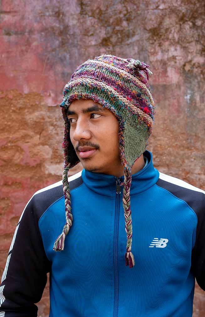 Ganesh Himal Trading - Wholesale Beanie - Dames - Wollen/zijde gebreide muts met oorflappen, gevoerd met fleece0