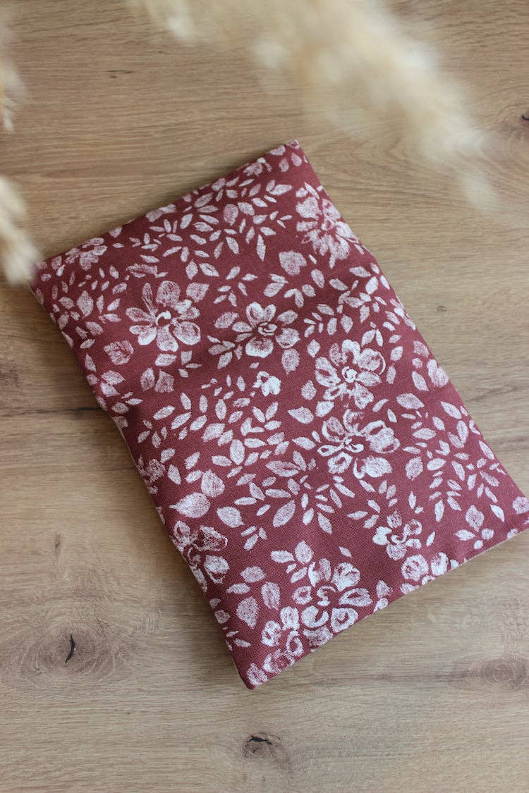 Le Gang des Fougères - Wholesale Hot/Cold Compress - Dry hot water bottle with flax seeds - Marsala chalk flowers1