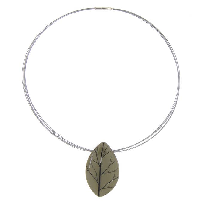 pendant in natural material|resin for wholesale by Culture Mix