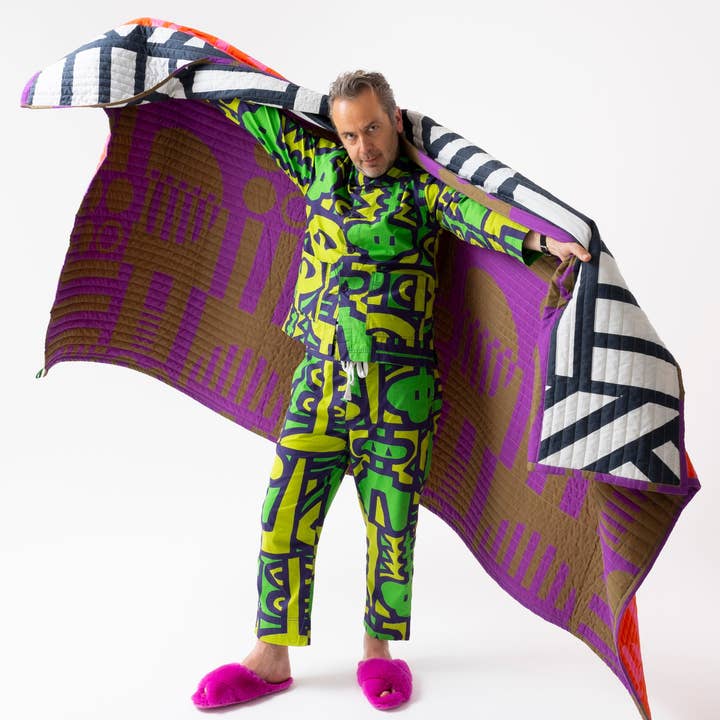 Irregular Sleep Pattern – wholesale Throw blanket – Reversible Quilted Throw in Hot Grape8