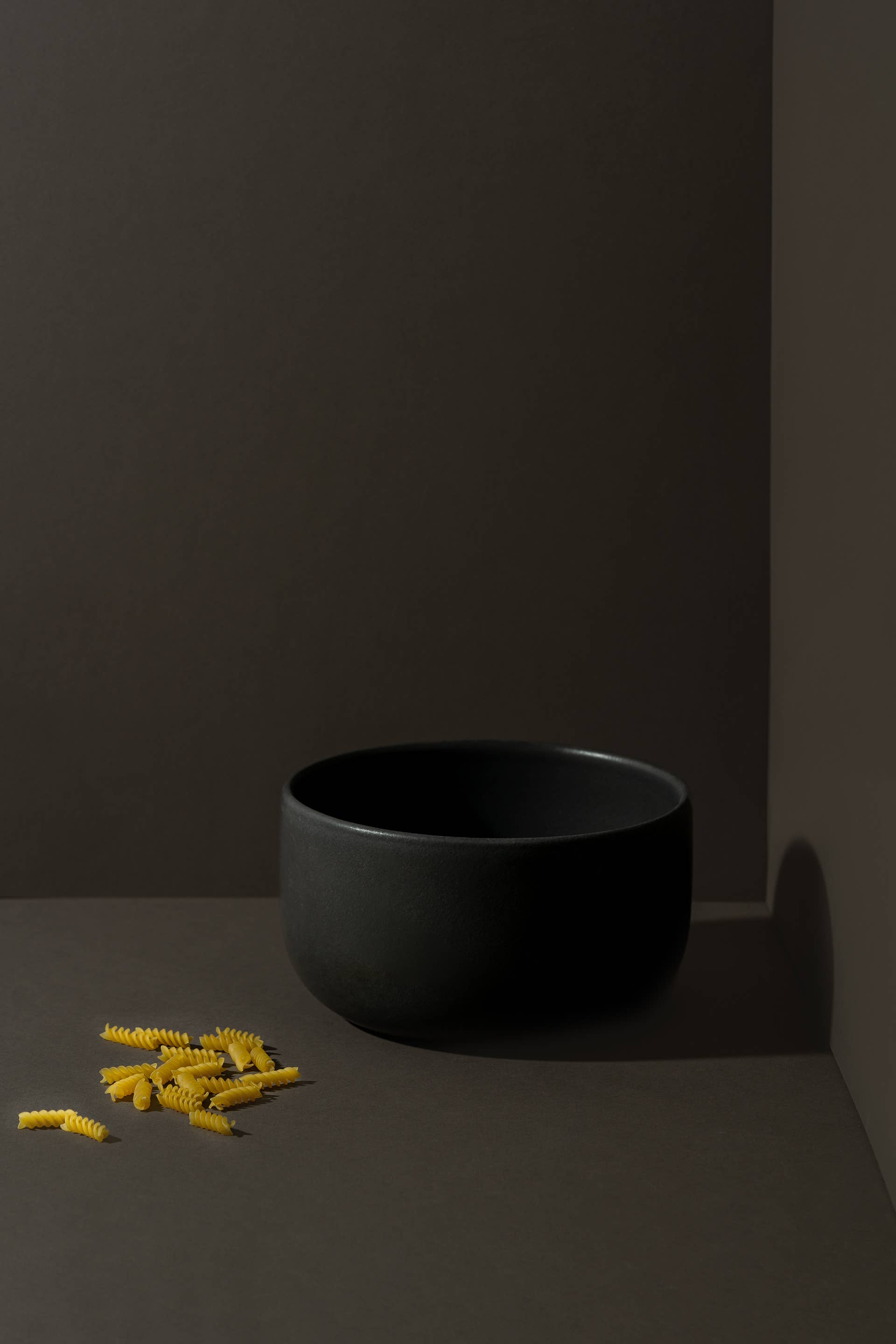 GHARYAN Stoneware & Olive Wood Tableware | Canada - Vendita all'ingrosso Insalatiera - Ciotola da portata in gres fatta a mano | Youlha 68 Oz1