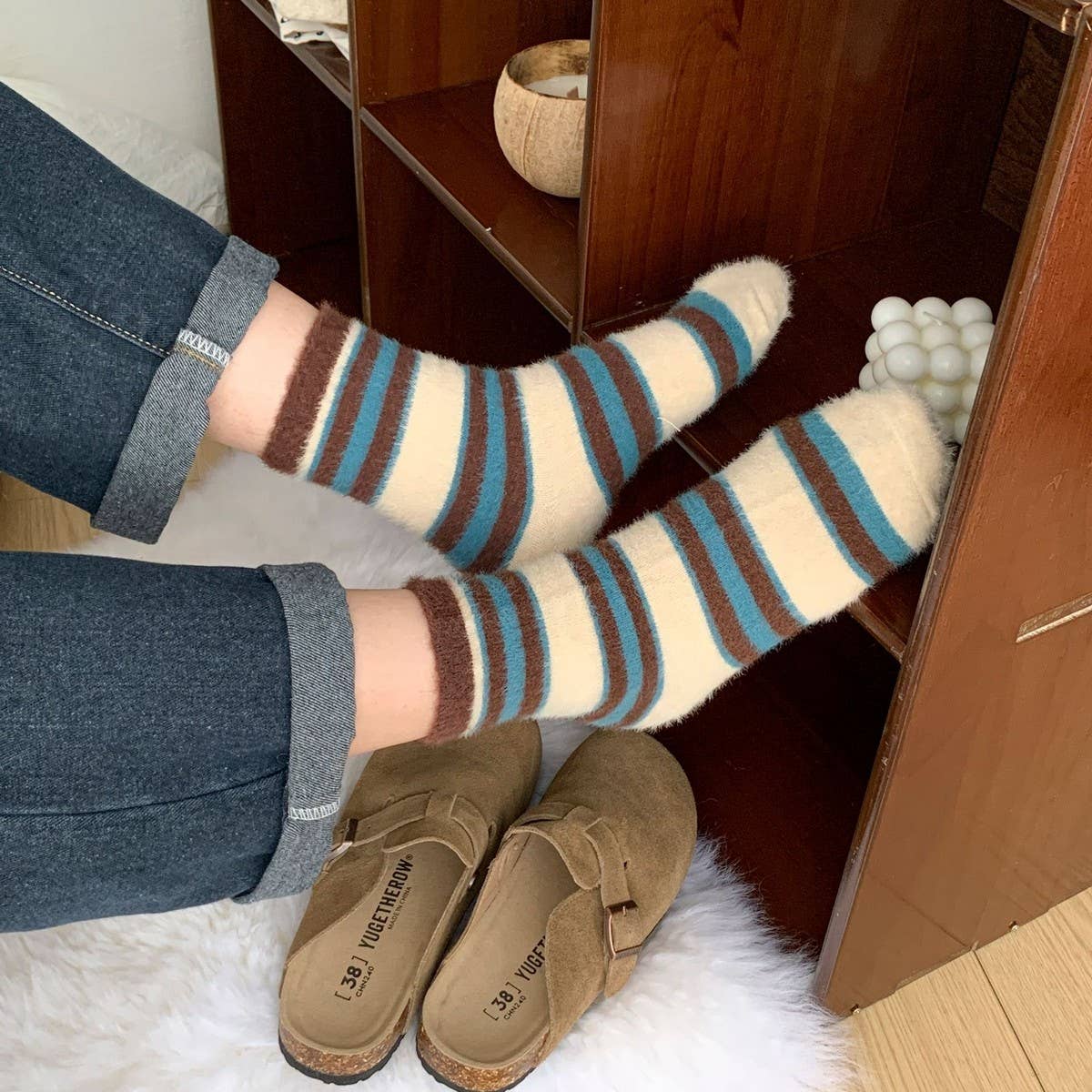 ACCITY - Wholesale Socks - Women's - Striped Plush Socks Women Winter Thick Cozy_CWMS028678