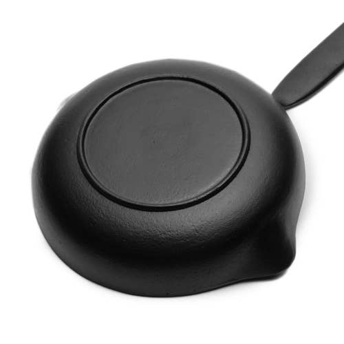 REALJAPANPROJECT - Wholesale Cast Iron Skillet - Rikucho Ogasawara Nambu Cast Iron Frypan Small Japan1