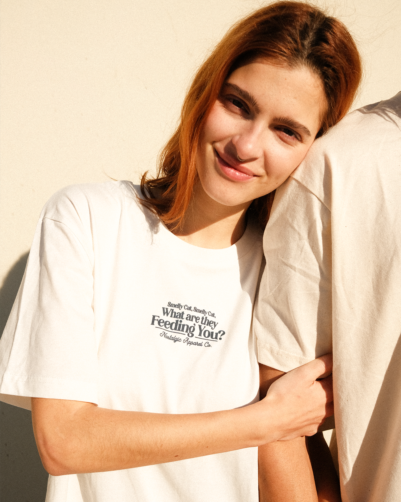 Nostalgic Apparel – wholesale Screen printed t-shirt – unisex – Smelly Cat | OffWhite Tee6