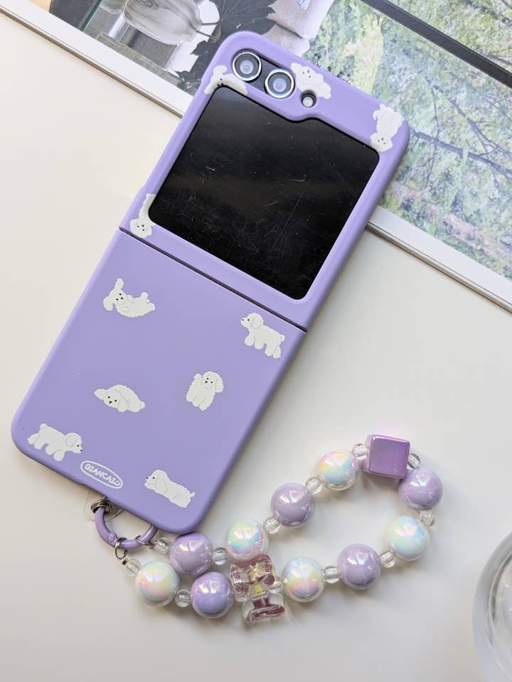 Kawaii Handyhülle mit Riemen für Samsung Galaxy Z Flip 5 für den Großhandel von Cutepaws Phone Case
