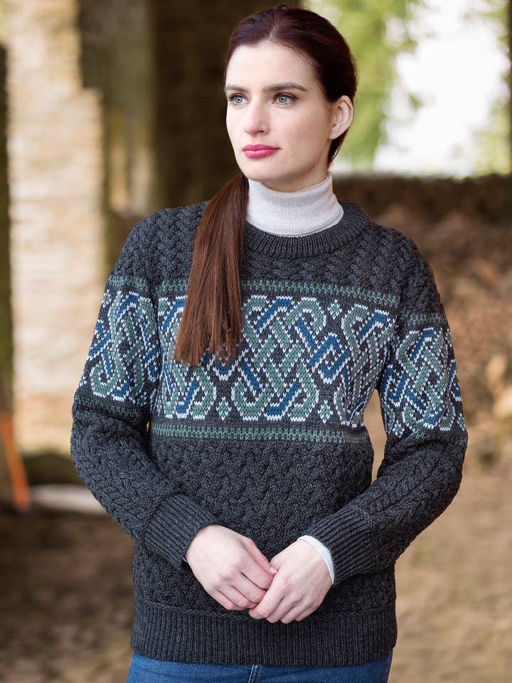 Aran Crafts - Wholesale Knit Sweater - Unisex - UNISEX JACQUARD CREW NECK SWEATER C5349
1