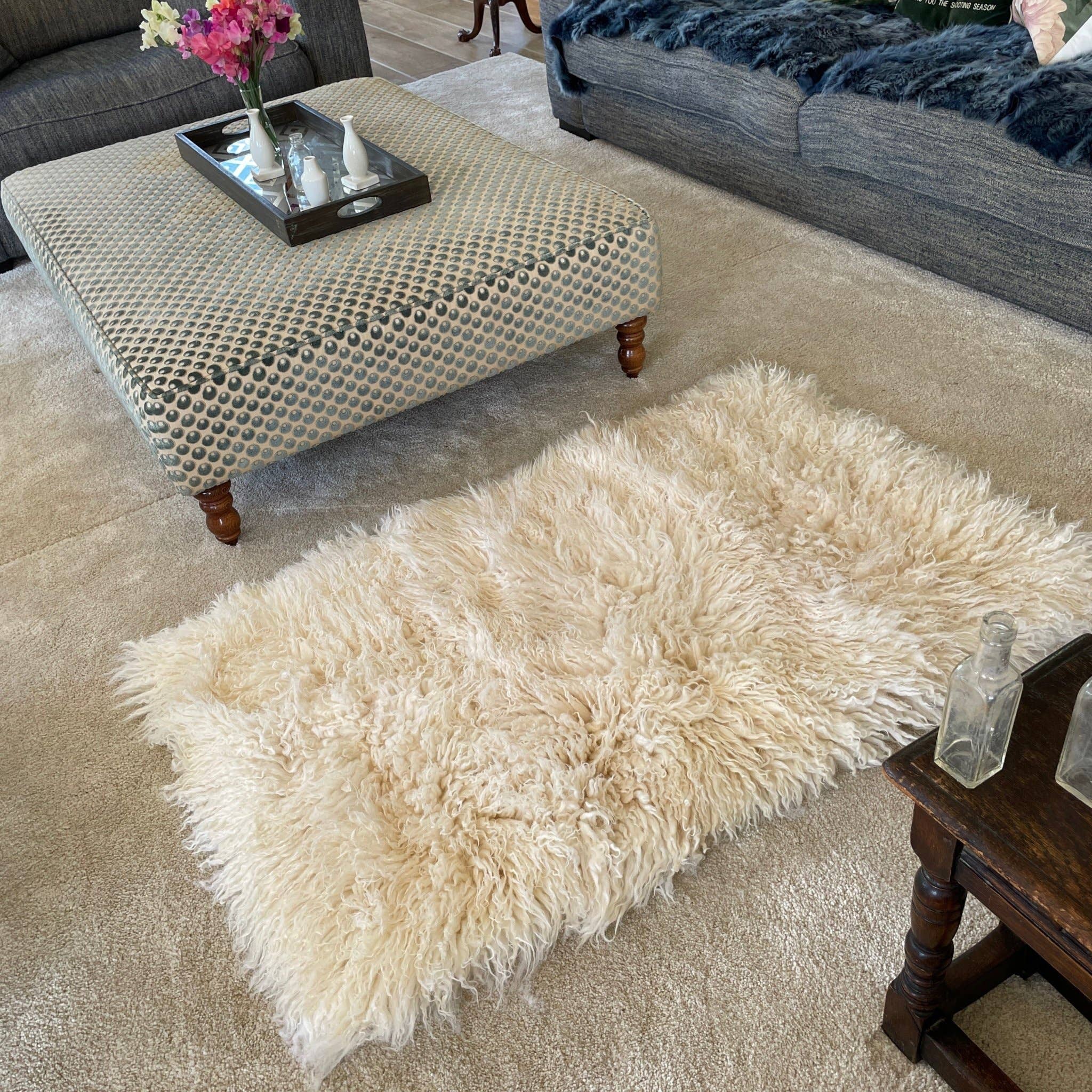 Wildash London - Wholesale Area Rug - British White Curly Rectangular Rug4