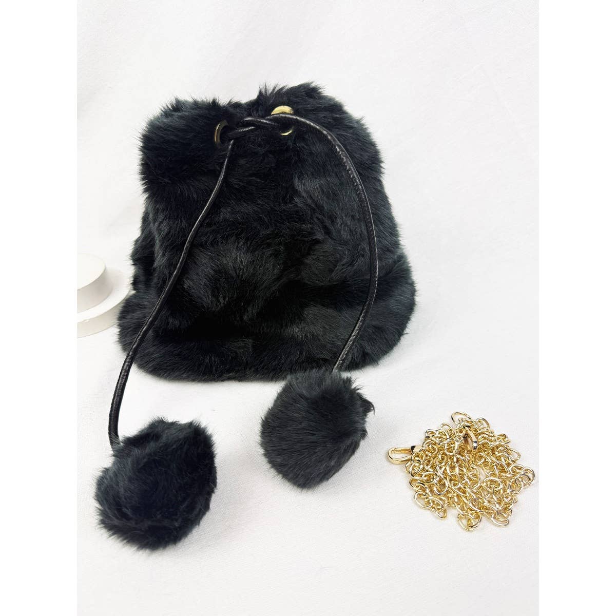 Love and Repeat – wholesale Drawstring bag – women's – Faux Fur Drawstring Bucket Bag0