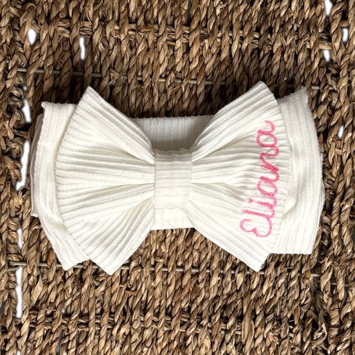 Nœud personnalisé de luxe pour la vente par Bringing Home Baby