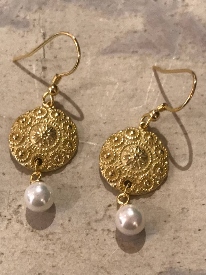 Boucles d'oreilles « Lilly » plaquées or pour la vente par Vivaz - Fine Jewellery