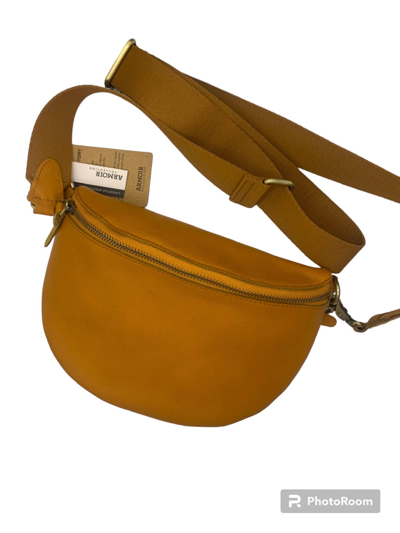 Armoir fashion - Wholesale Crossbody Bag - Women's - Heidi Crossbody - Made in Canada 6