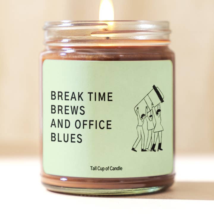 Break Time Brews And Office Blues | Bougie cadeau de bureau | Cadeau pour collègue | Bougie sur le thème du café | Bougie de soja coulée à la main pour la vente par Tall Cup of Candle